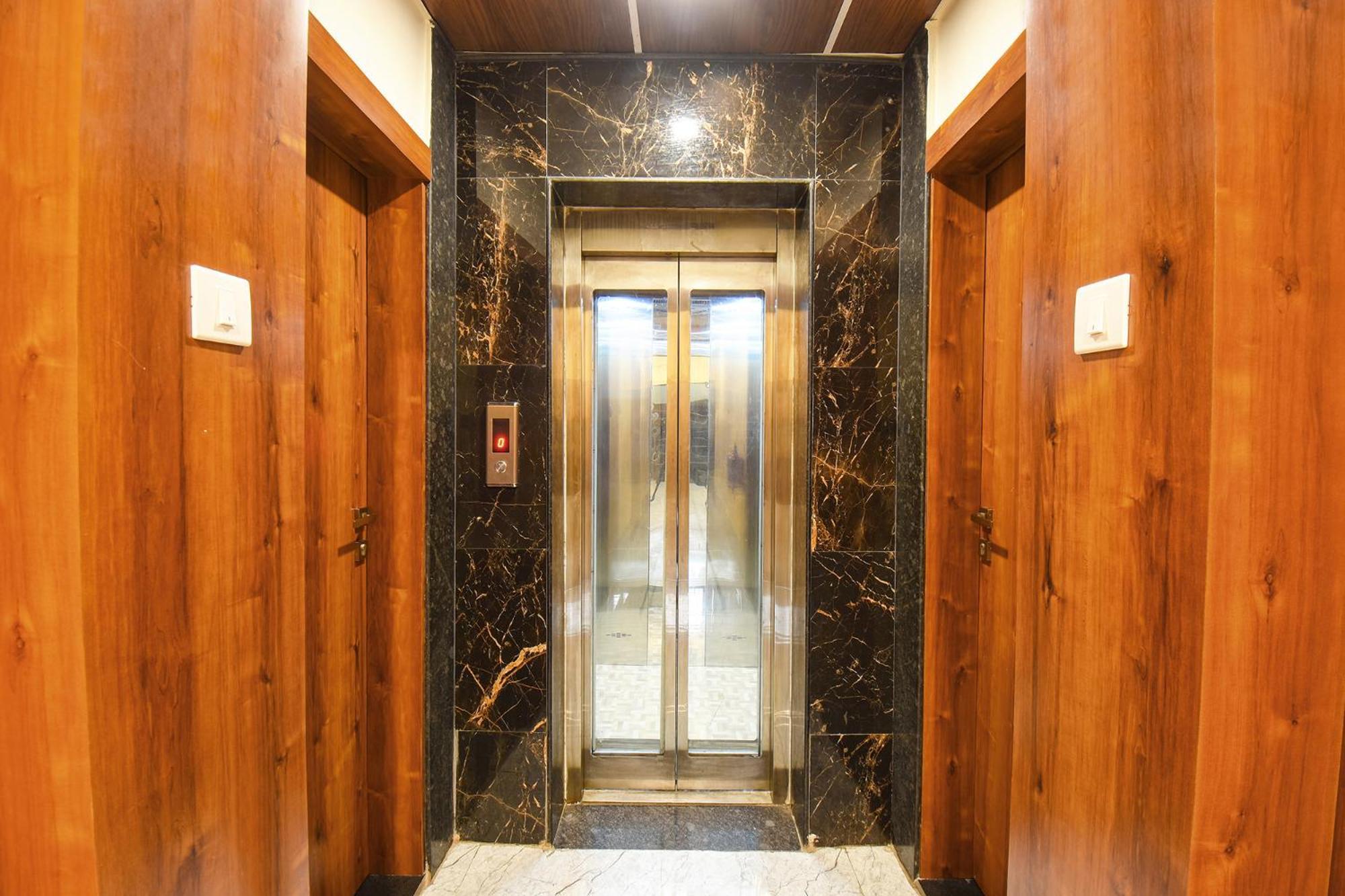 פונה Fabhotel Prime Kharadi Residency - Nr Lohgaon מראה חיצוני תמונה