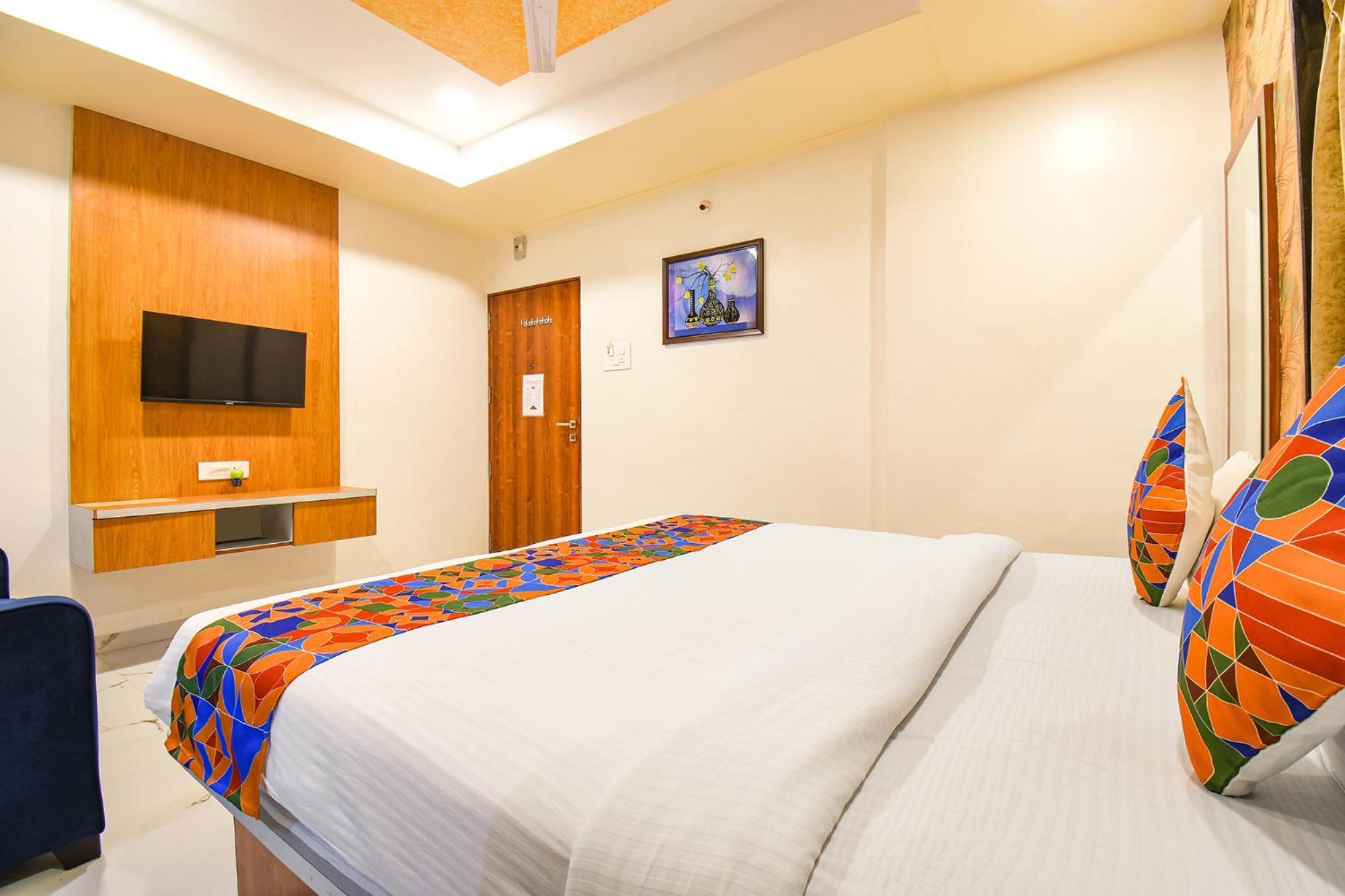 פונה Fabhotel Prime Kharadi Residency - Nr Lohgaon מראה חיצוני תמונה